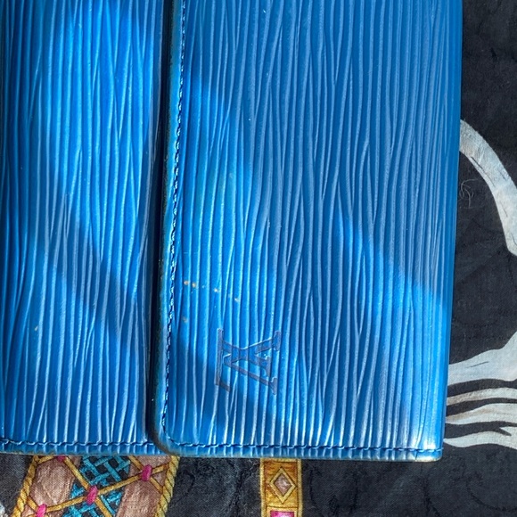 💙Louis Vuitton Epi Blue Wallet💙 - Picture 3 of 6